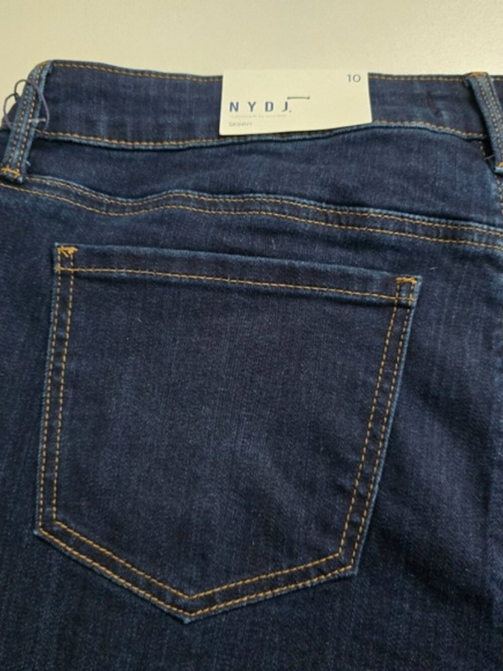 NYDJ Mid Rise Skinny Jeans Dark Wash Size 10 NWT - Picture 6 of 9